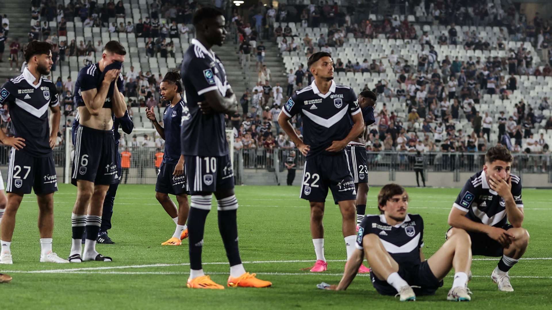 L’entraîneur des Girondins de Bordeaux confirme la liste des joueurs qui quitteront le club cet été