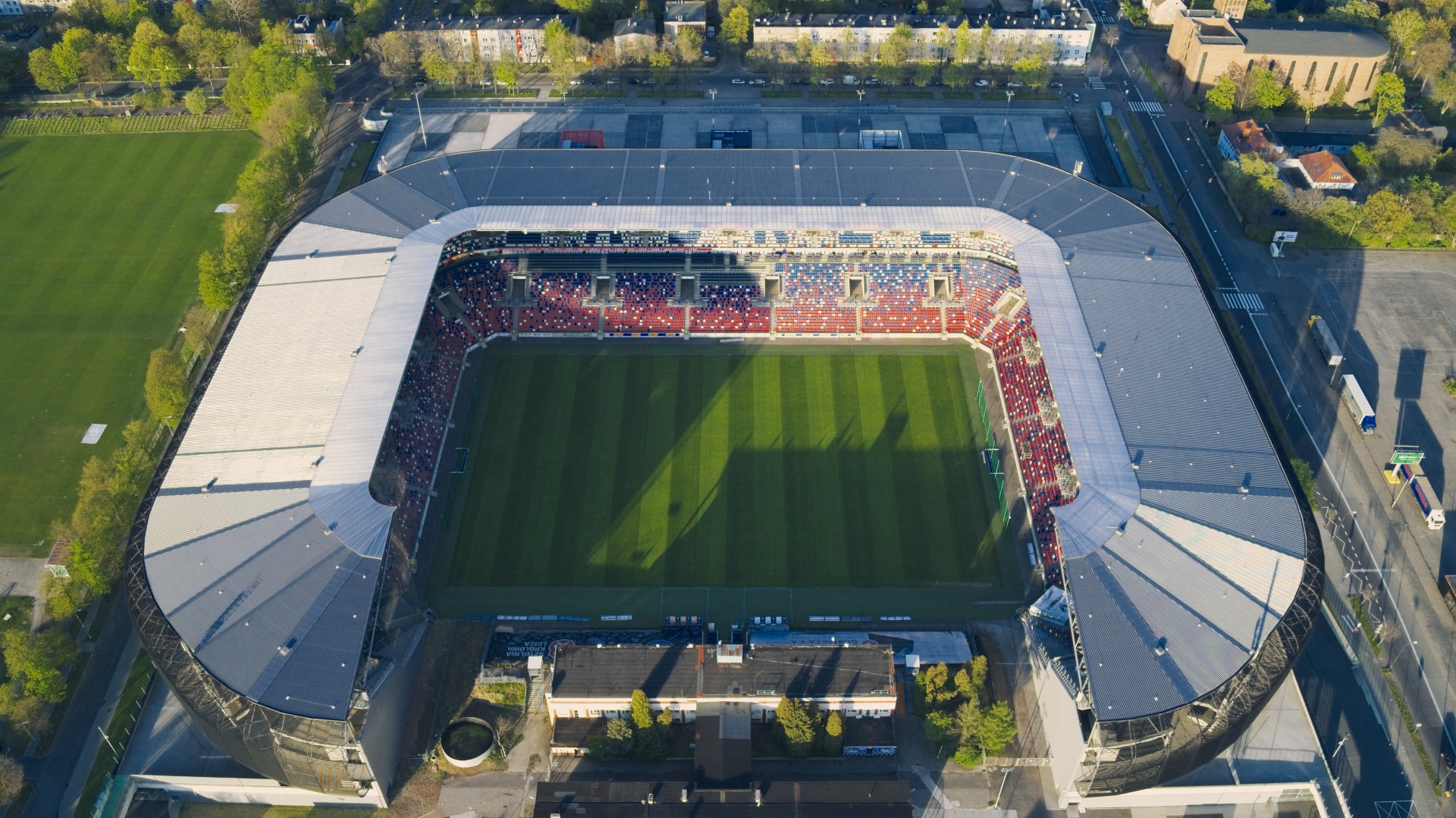 Górnik Zabrze żegna swój stadion po wykryciu poważnych uszkodzeń konstrukcyjnych