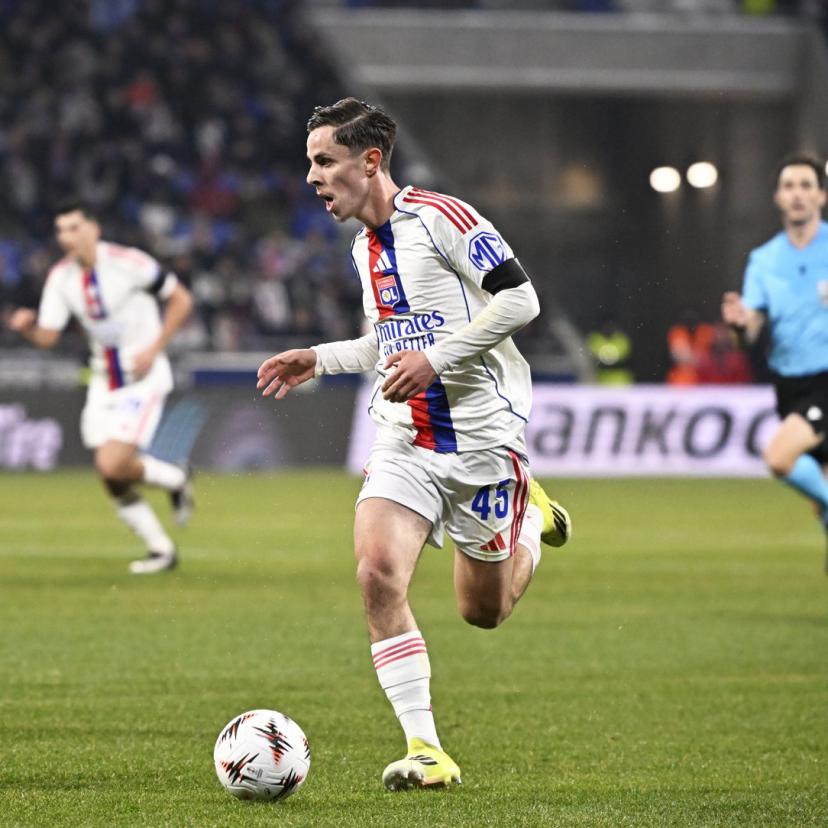 Des Rivaux de Ligue 1 S’intéressent au Talent Lyonnais Rémi Himbert Après une Proposition de 7 Millions d’Euros