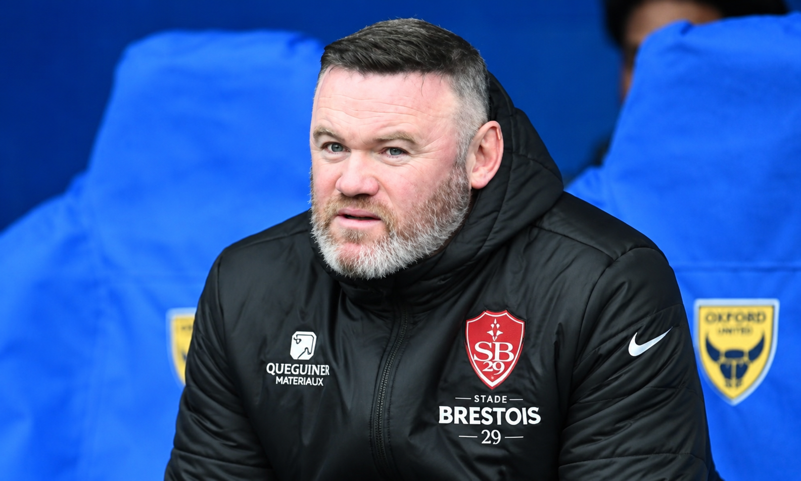 Les supporters du Stade Brestois sous le choc alors que Wayne Rooney se rapproche du poste d’entraîneur