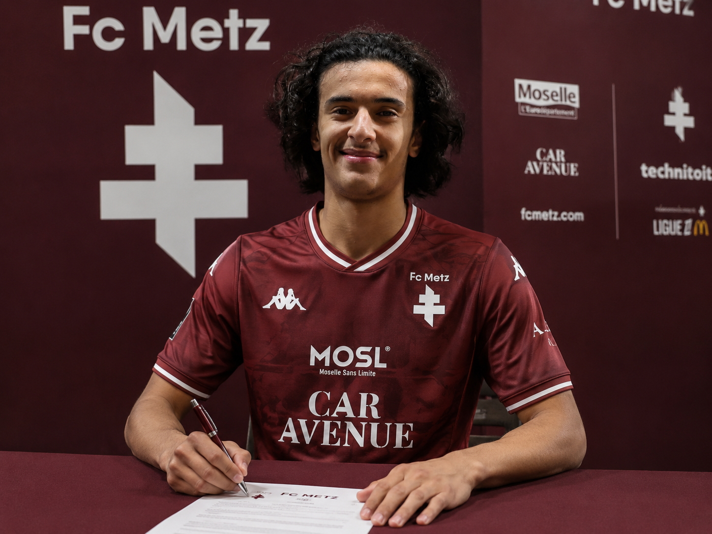 Le FC Metz choque les supporters avec le transfert sensationnel d’Ayyoub Bouaddi