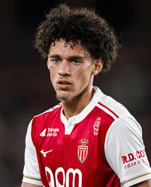 Le LOSC secoue la Ligue 1 avec le recrutement spectaculaire de Maghnes Akliouche