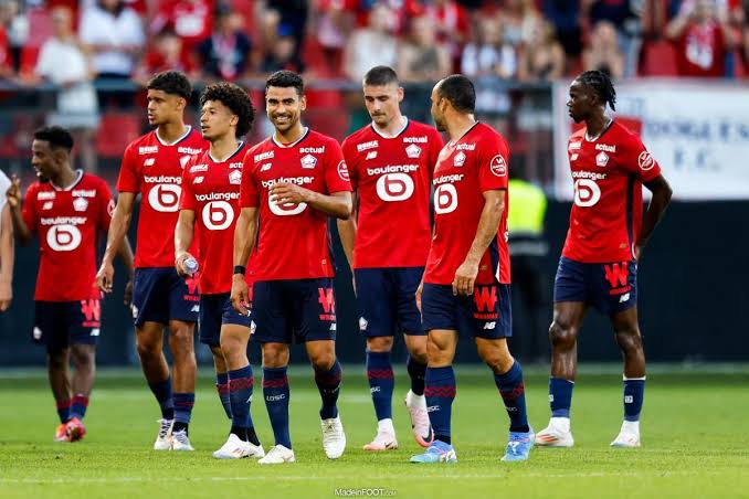 Le LOSC Lille confirme les départs de joueurs alors que la reconstruction estivale se poursuit avant la nouvelle saison