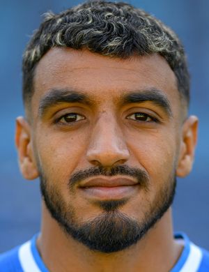 Eintracht Frankfurt verpflichtet Rayan Ghrieb