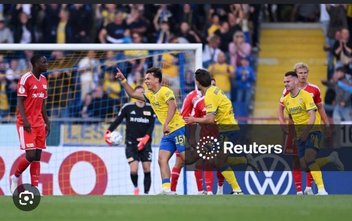 Union Berlin nach Einsatz eines nicht spielberechtigten Spielers gegen Braunschweig disqualifiziert