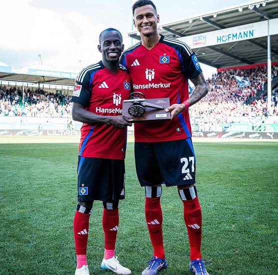 Hamburger SV bestätigt den Abgang von Jean-Luc Dompé und Davie Selke heute