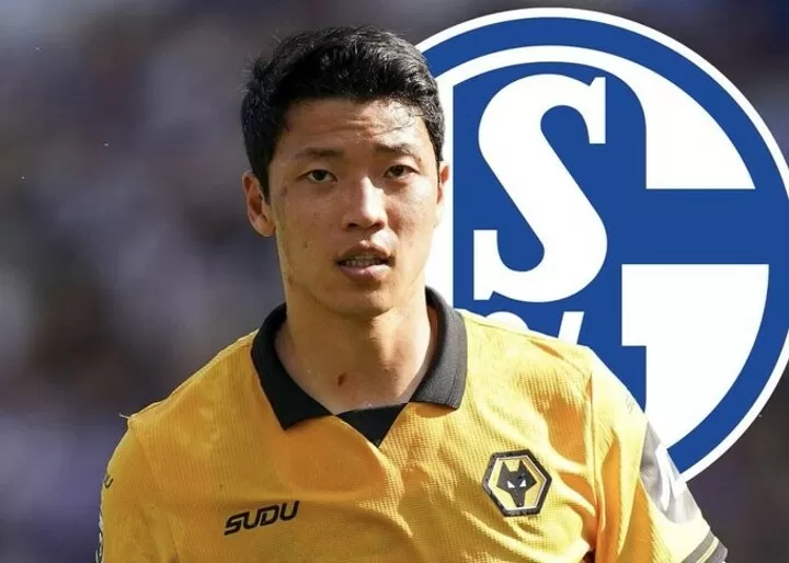 Schalke 04 verstärkt Angriff mit Hwang Hee-chan