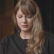 TAYLOR SWIFT ARREST RUMOUR EXPLODES! 😱 Fans Stunned as Shocking Claims Spread Online — But What Really Happened?